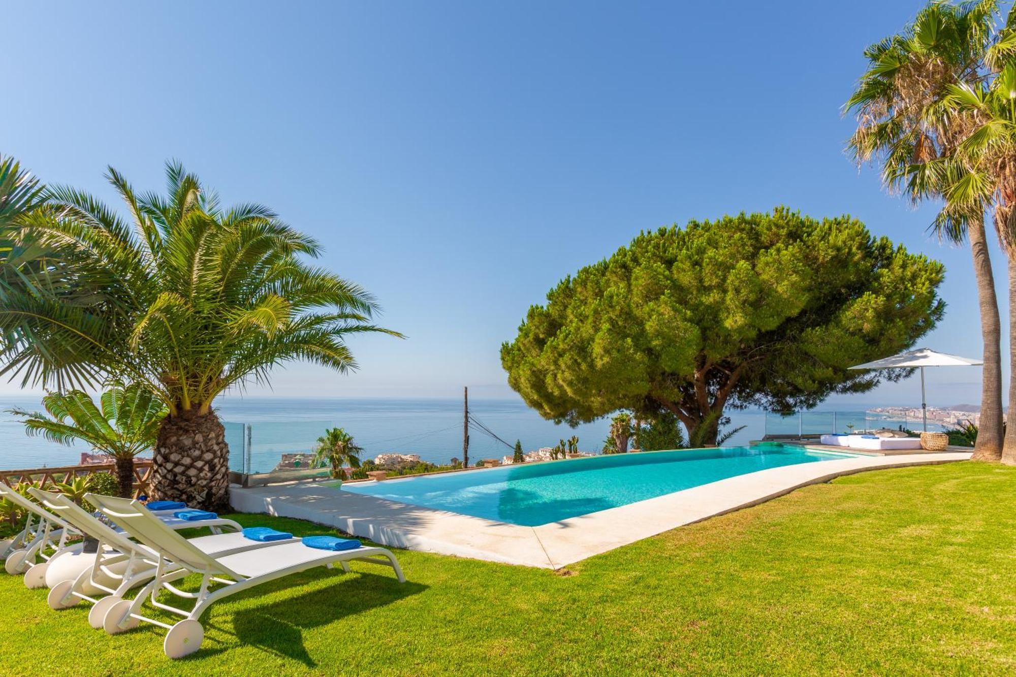 Lxr Villa With Breathtaking Views To The Mediterranean 4 Hab former Sunan airport Exterior photo
